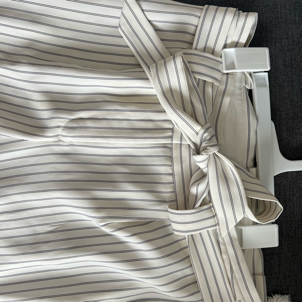 Express Pinstripe High Waisted Paperbag Ankle Pant (4S) Sold Out on website!